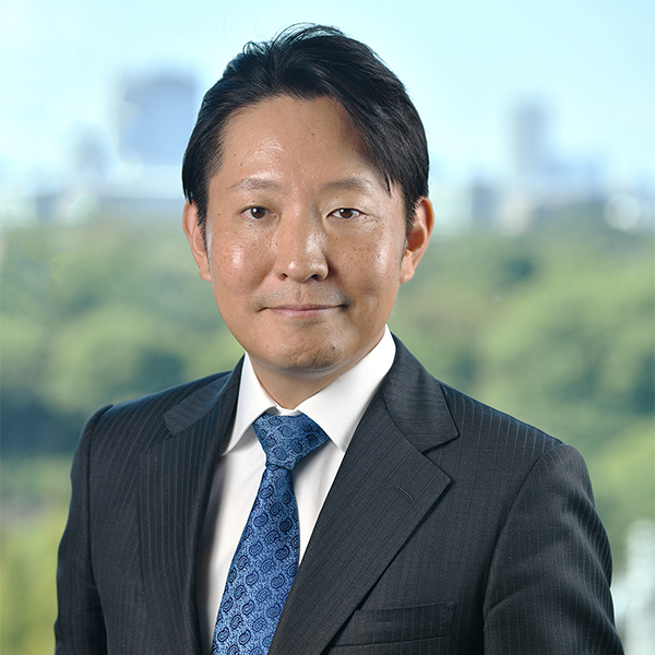 SocGen hires three former CS bankers, boosts global markets in Japan